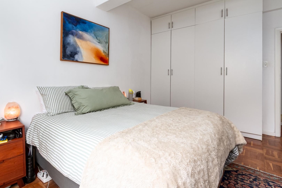 To Let 1 Bedroom Property for Rent in Sea Point Western Cape